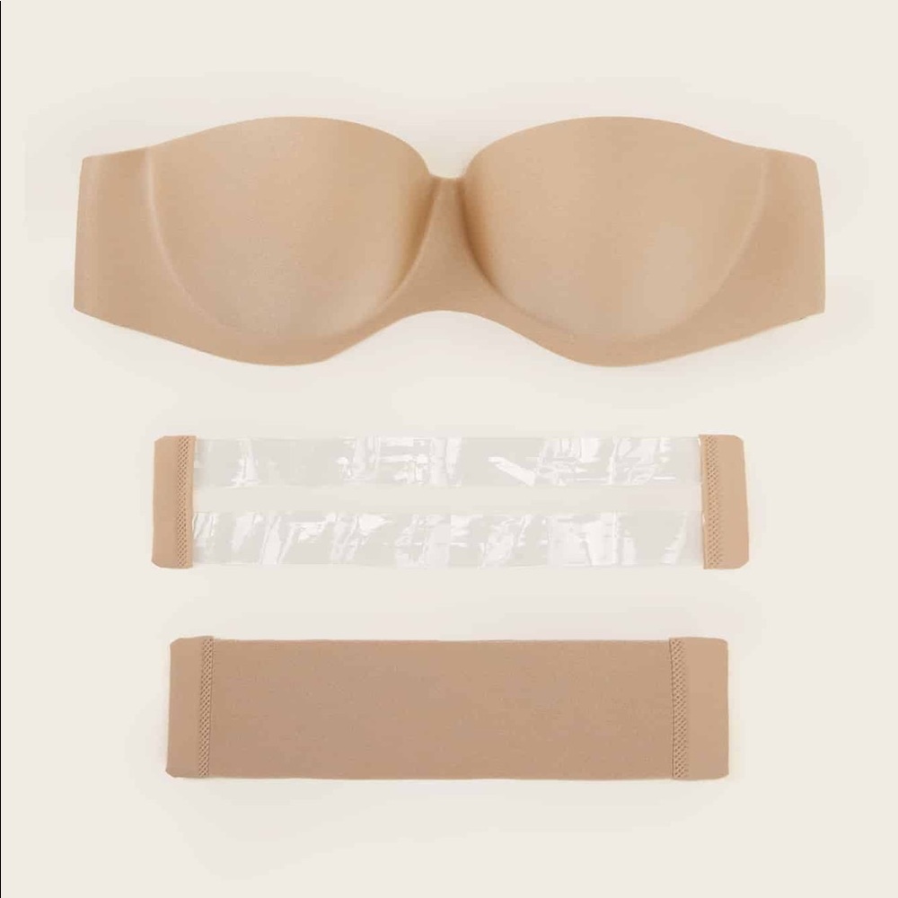 STRAPLESS PUSH-UP BRA (NWOT)